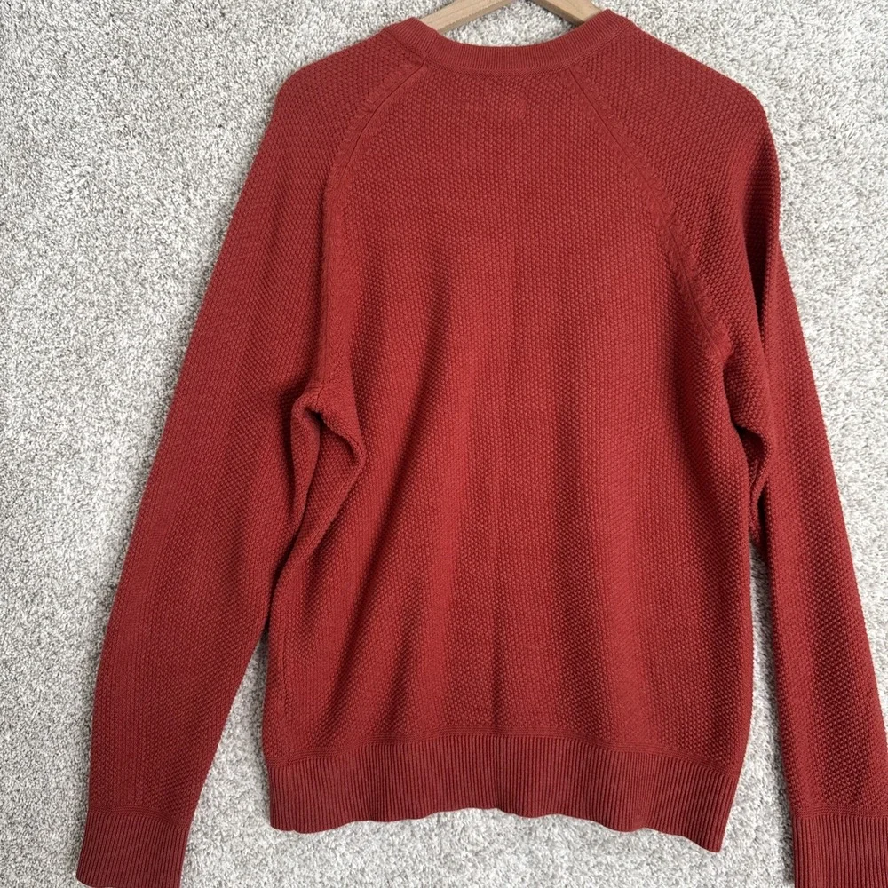 UNTUCKit Fair Trade Waffle Crewneck Men's‎ Sweater - Medium